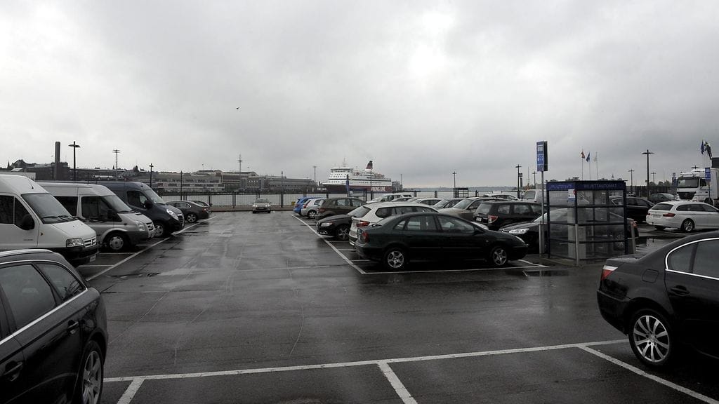 Parkkipaikalla sattuneet kolarit ovat maamme yleisin liikennevahinko.