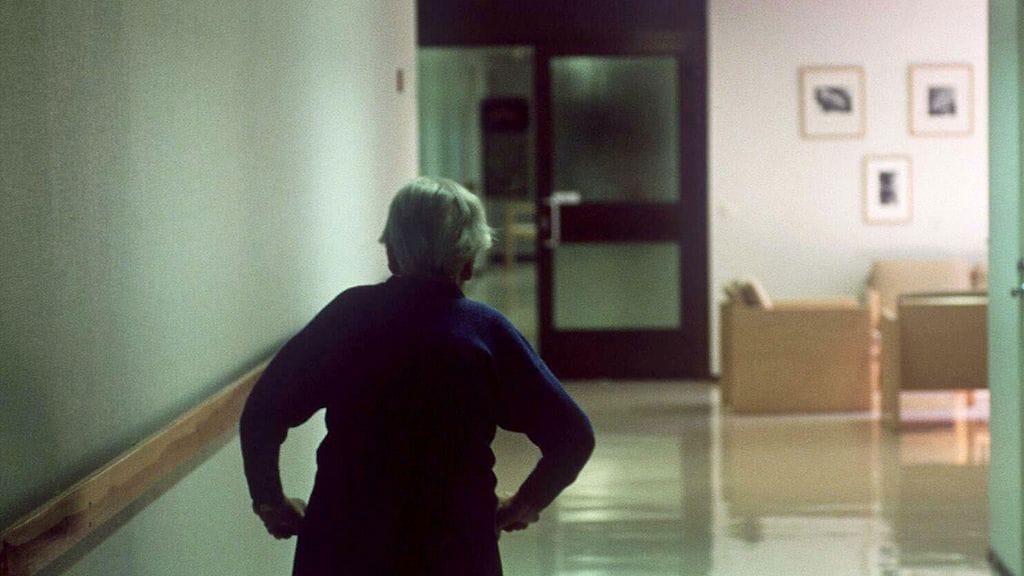 Hygieniapuvut ovat herättäneet mielipiteitä puolesta ja vastaan. Kuvituskuva.