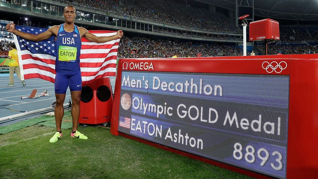 Ashton Eaton otteli olympiaennätyksen.