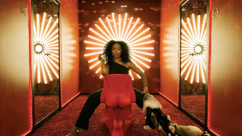 AmericanHorrorStory_Hotel05_AngelaBasset_001