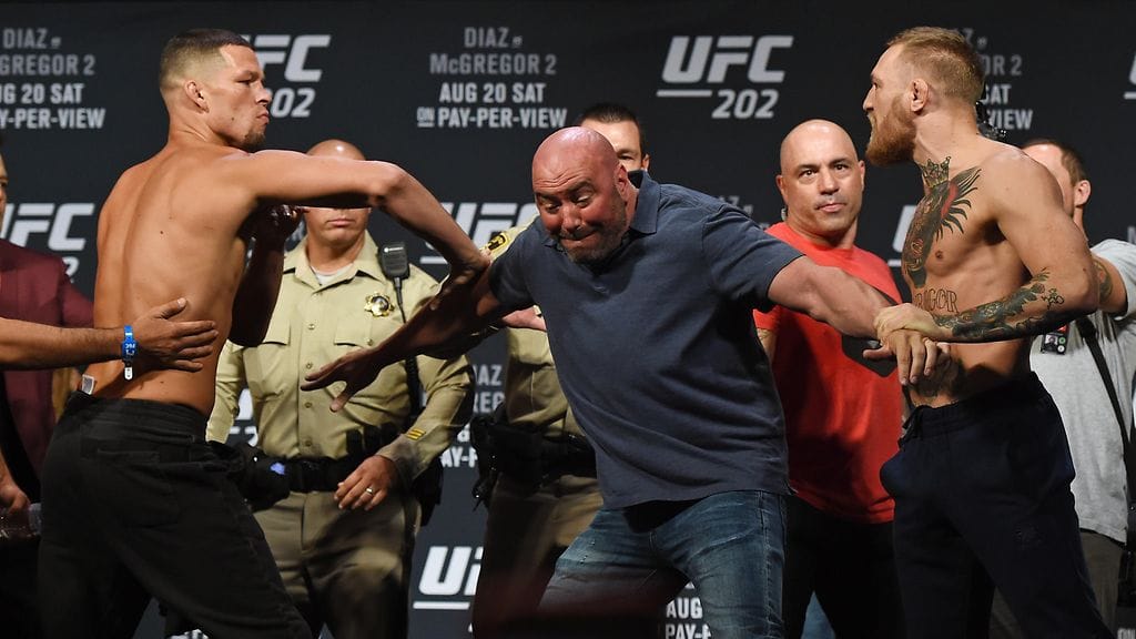 Nate Diaz ja Conor McGregor pääsevät toistensa kimppuun lauantaina. Punnituksessa välissä oli vielä Dana White.
