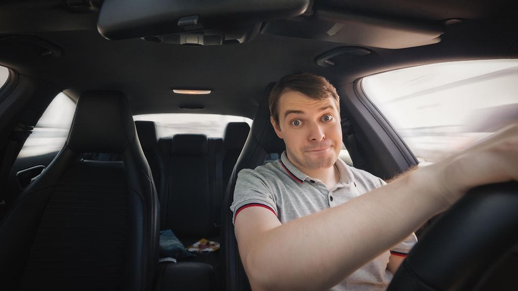 Nykyautoissa on paljon yllättävän käteviä ominaisuuksia, joiden olemassaoloa ei välttämättä ole tiennyt.