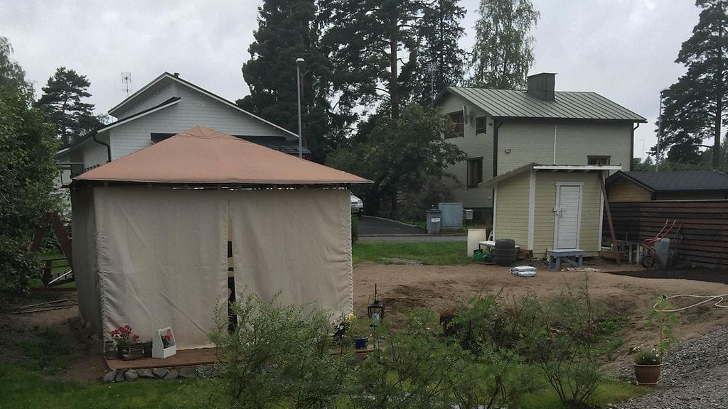 Enbergien entisen talon paikalla on tätä nykyä vain hiekkaa.