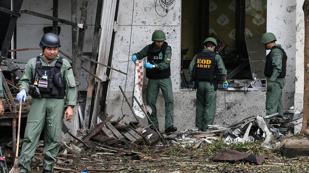 Autopommi räjähti hotellin ulkopuolella Pattanin maakunnassa, joka ei ole turistien suosiossa.