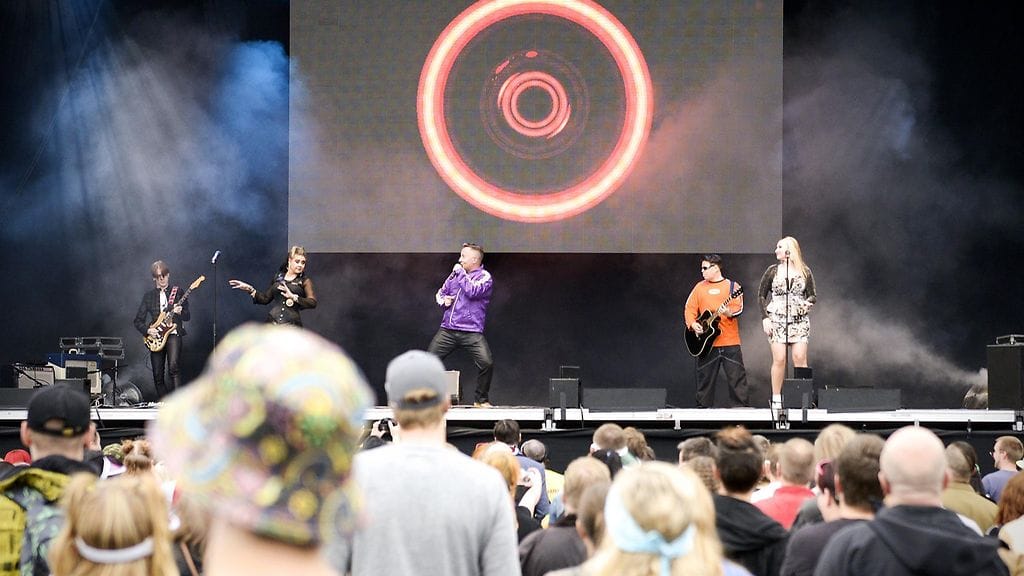 We Love the 90's Aikakone 26.8.2016