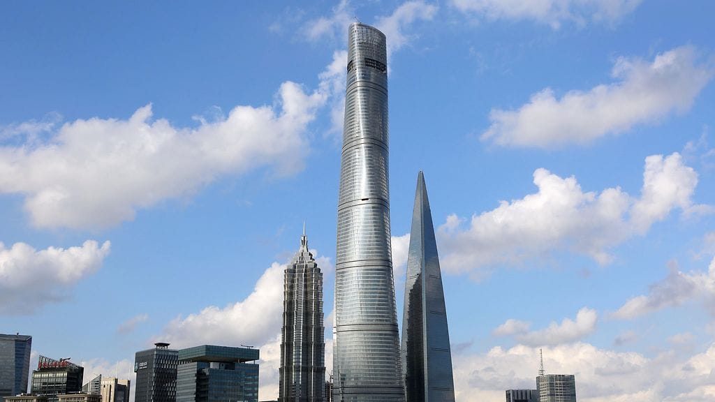 Maailman toiseksi korkein rakennus on 632-metrinen Shanghain torni.