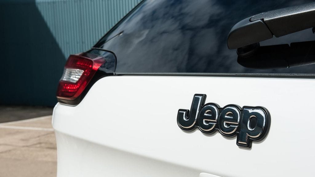 Varkaat käyttivät Jeep-valmistajan omaa DealerCONNECT-ohjelmaa autojen varastamiseen.