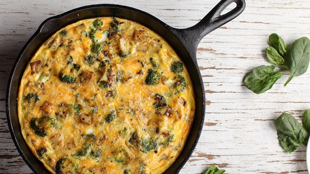 Munakkaasta saa kevyemmän käyttämällä vain kananmunan valkuaiset.