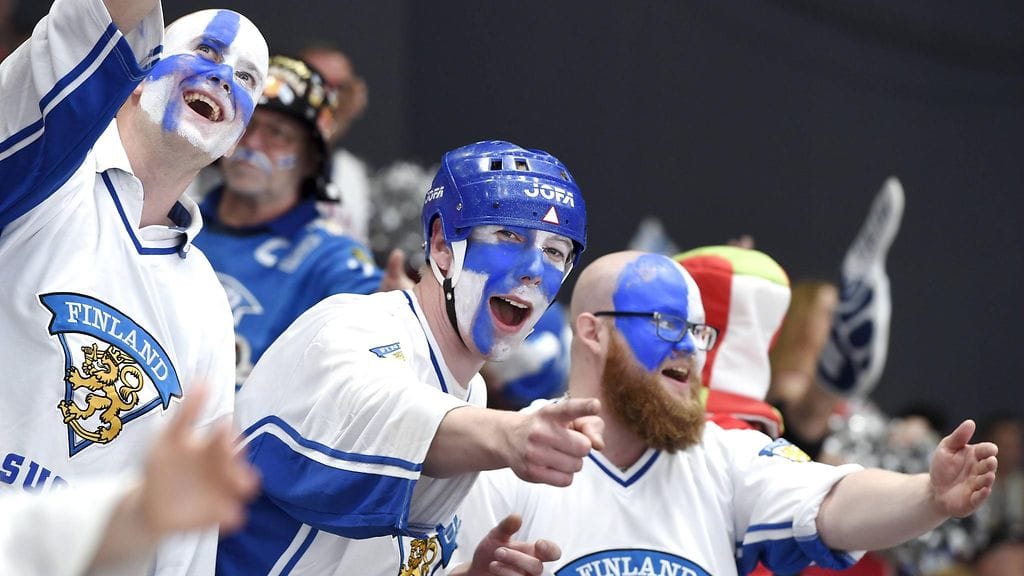 Leijonien faneja viime kevään MM-kisoissa Venäjällä.