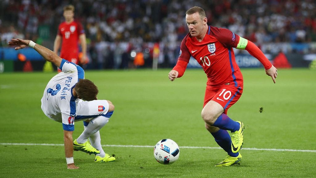 Wayne Rooney ja Englanti kohtasivat Slovakian EM-kisoissa. Tulos oli 0-0.