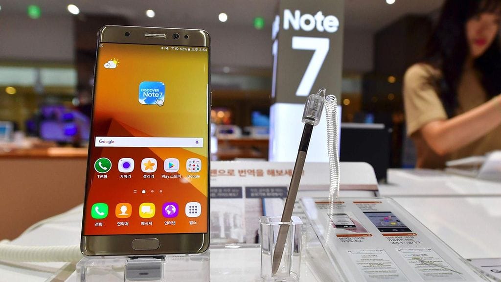 FAA:n varoitus on seurausta Samsungin päätöksestä kutsua takaisin Galaxy Note 7 -puhelimia akkuvian takia.