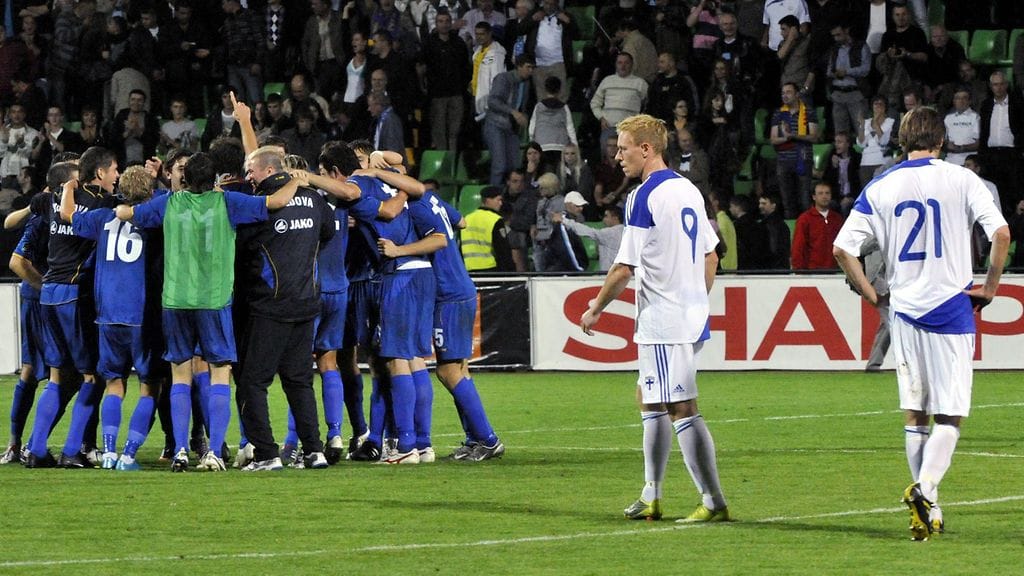 Mikael Forssell ja Kasper Hämäläinen seurasivat Moldovan juhlimista syyskuussa 2010.