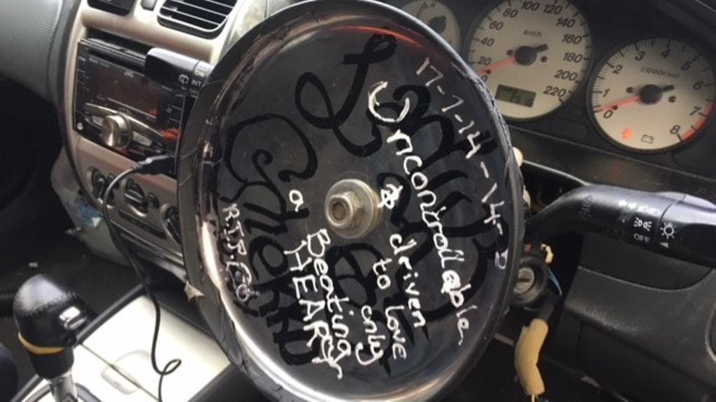 Ratin tilalle oli kiinnitetty paistinpannu.