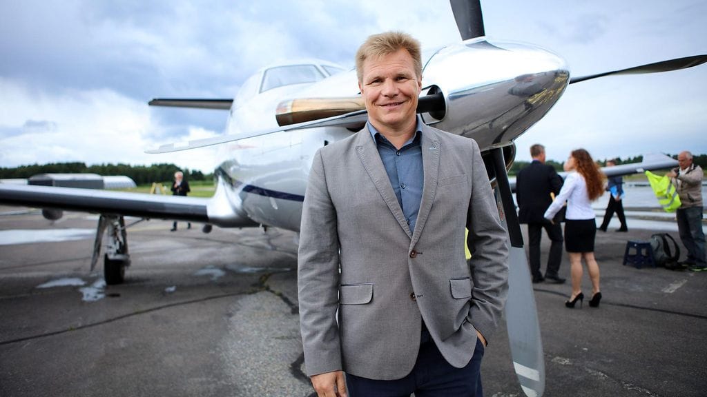 Entinen F1-kuski Mika Salo sijoitti suomalaiseen Toroidioniin.