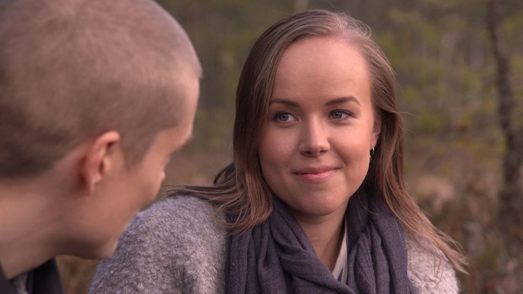 3044_V_M0417896.mov.00_14_55_01.Still007