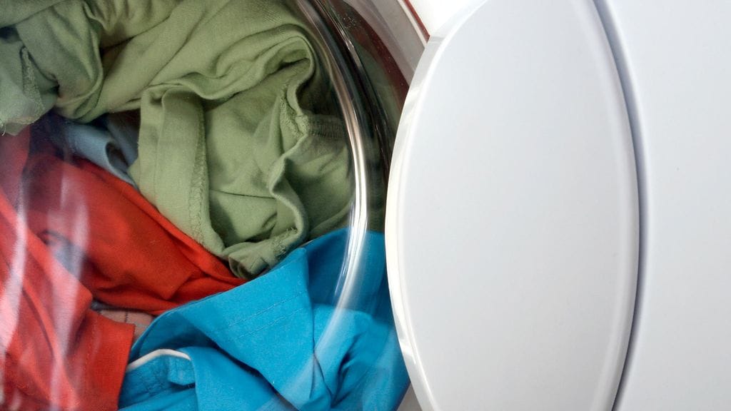 Asiantuntijan mukaan uudet vaatteet eivät ole niin puhtaita kuin miltä ne näyttävät.