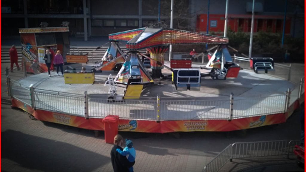 Suomen Tivolin kuvaa.