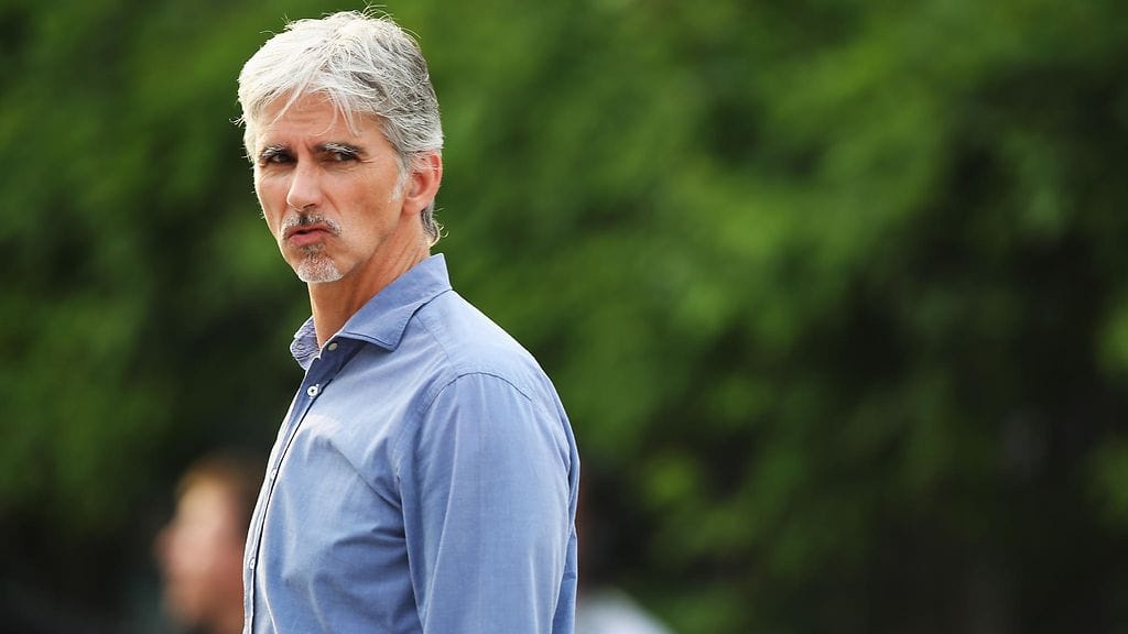 Damon Hill kertoo omaelämäkerrassaan etsineensä pitkään omaa identiteettiään F1-uransa jälkeen.