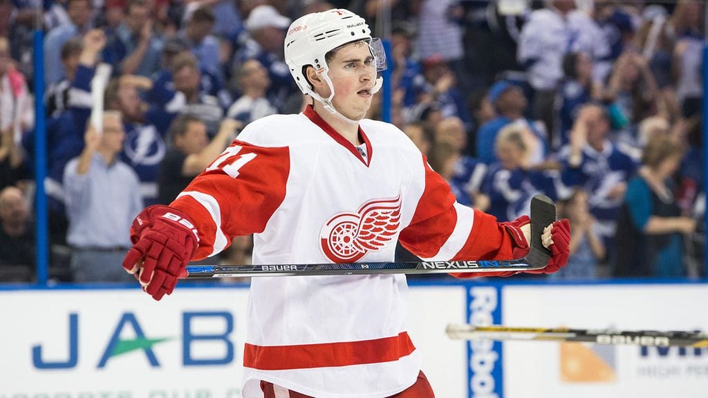 Detroitia NHL:ssä edustava Dylan Larkin osui kahdesti World Cupin esiottelussa.