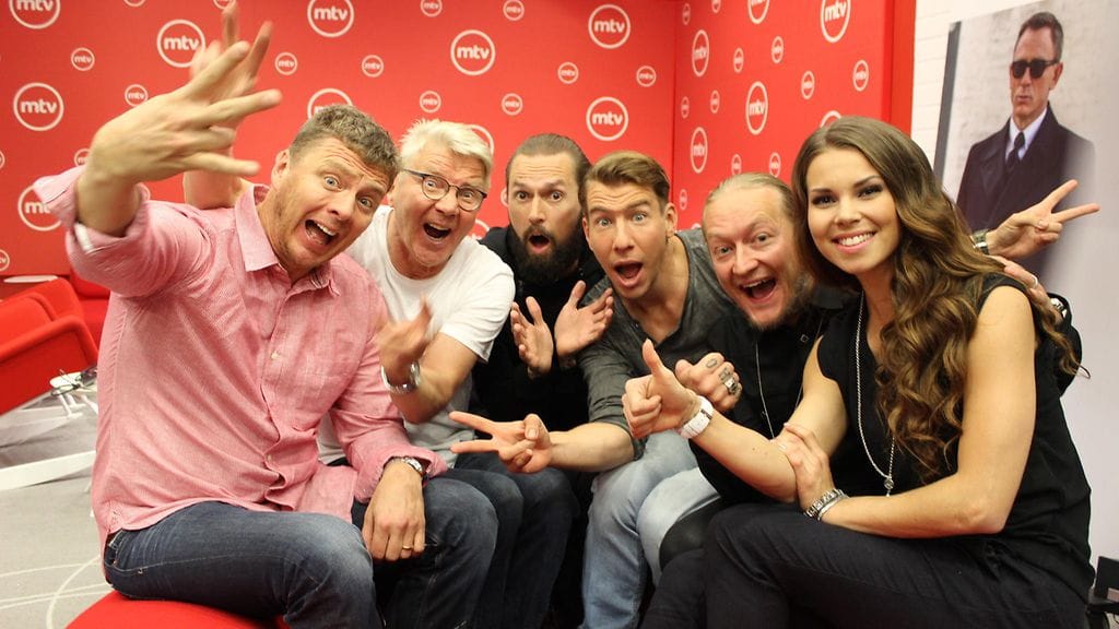 Jaakko Saariluoma, Pirkka-Pekka Petelius, H-P Parviainen, Aku Hirviniemi, Jarppi Leppälä ja Viivi Pumpanen ovat Possen jokaviikkoisia vakiokasvoja.