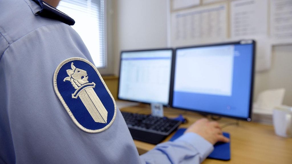 Poliisin henkilökunta on viime vuosina käynyt katselemassa poliisin rekistereistä useaan otteeseen tietoja, jotka eivät heille kuulu. Kuvituskuva.