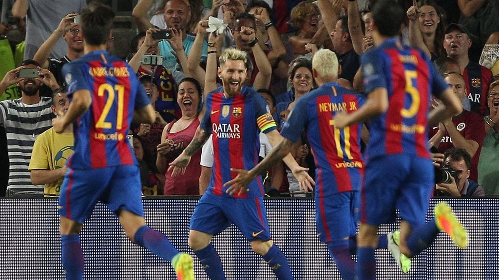 Muun muassa Barcelona on rikkonut Fifan sääntöjä. Kuvituskuva.