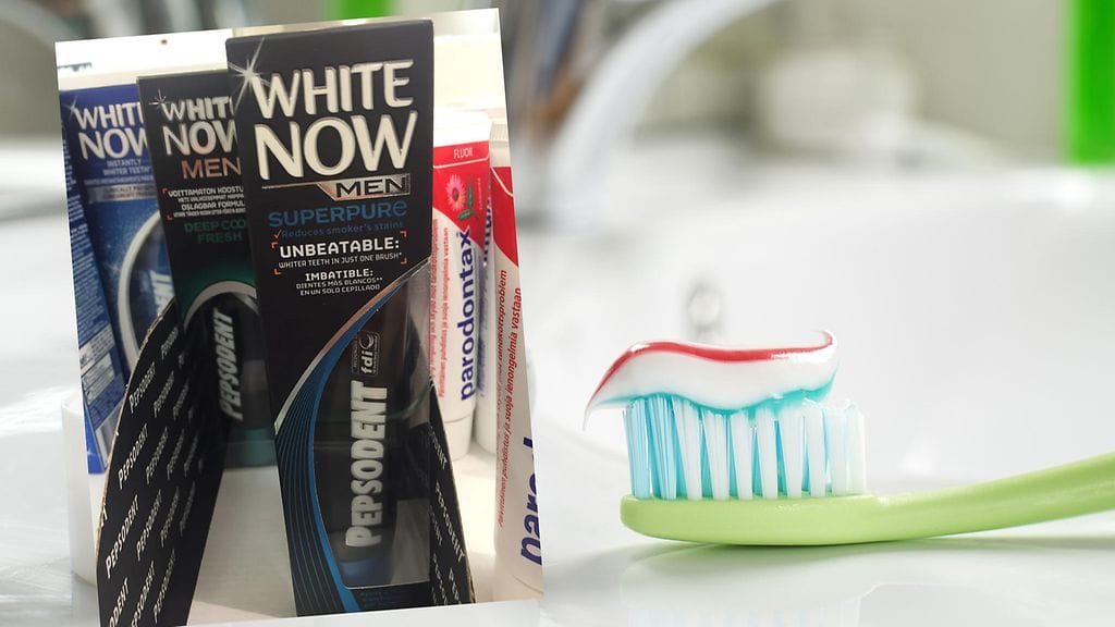 Pepsodentin uudessa hammastahnassa on voimakas maku, jonka uskotaan olevan etenkin miesten mieleen.