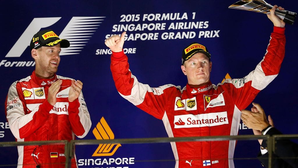 Ferrarin Sebastian Vettel ja Kimi Räikkönen nousivat parrasvaloihin Singaporessa vuosi sitten.
