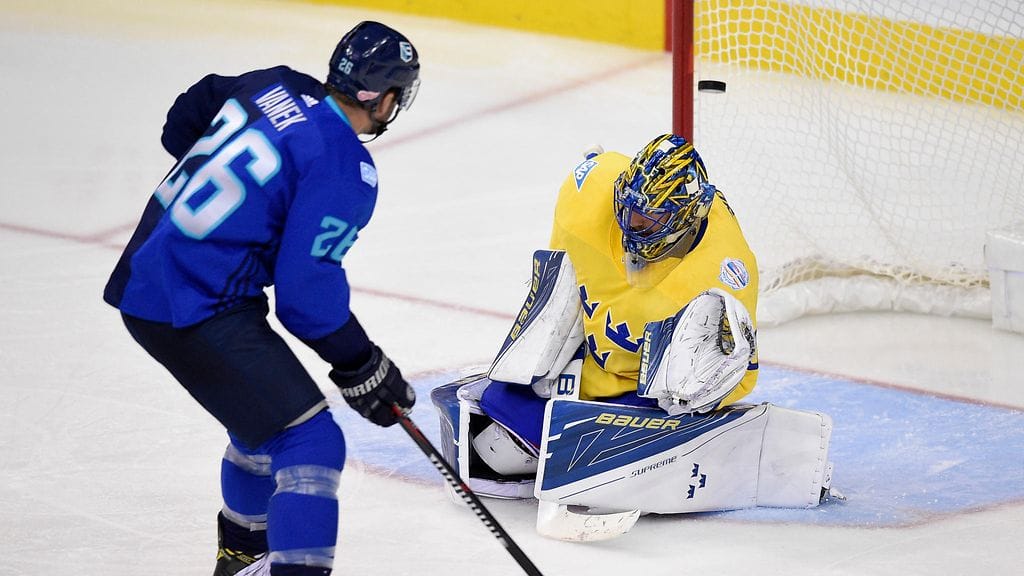 Thomas Vanek ohitti Henrik Lundqvistin päätöserässä.