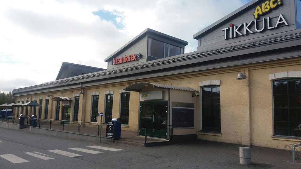 ABC Tikkula Porissa on joutunut palkkaamaan vartijan nuorten häiriökäyttäytymisen vuoksi.