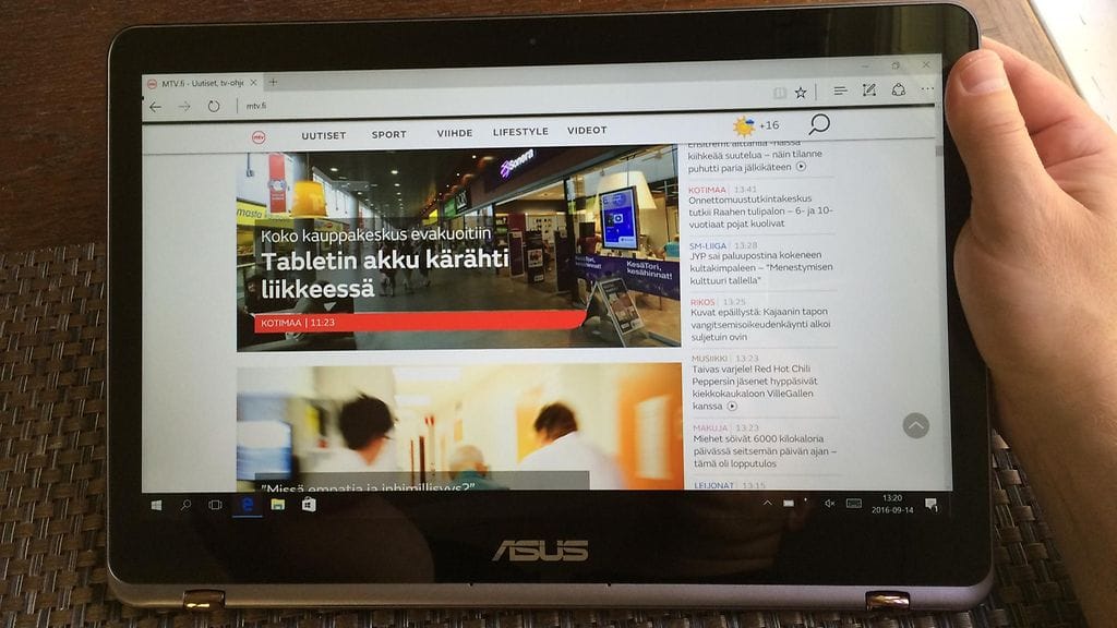 Asus ZenBook Flip UX360-ultrakannettava