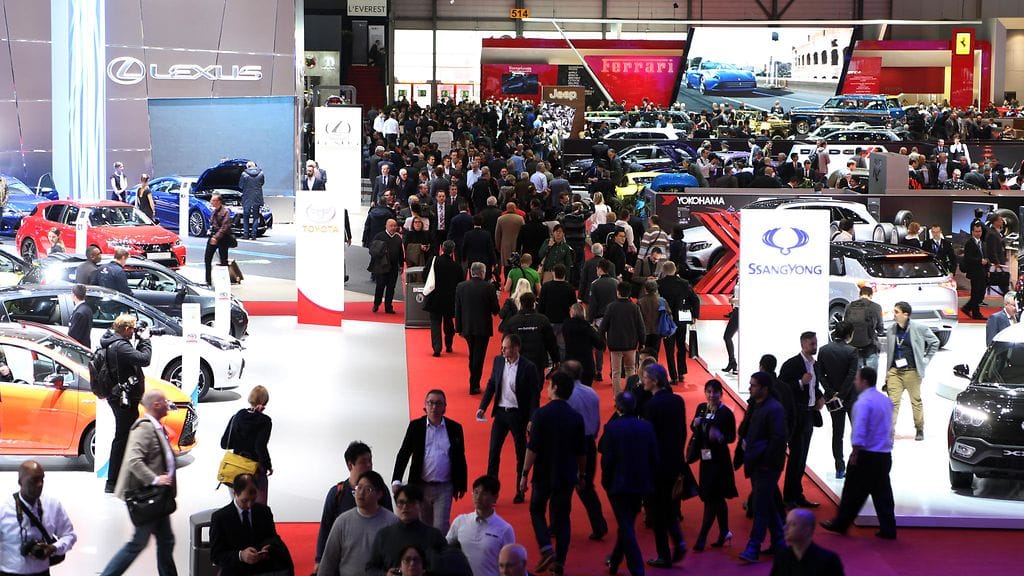 Geneven autonäyttely on pieni, mutta ylellinen. Kuva tämän vuoden näyttelystä maaliskuulta.