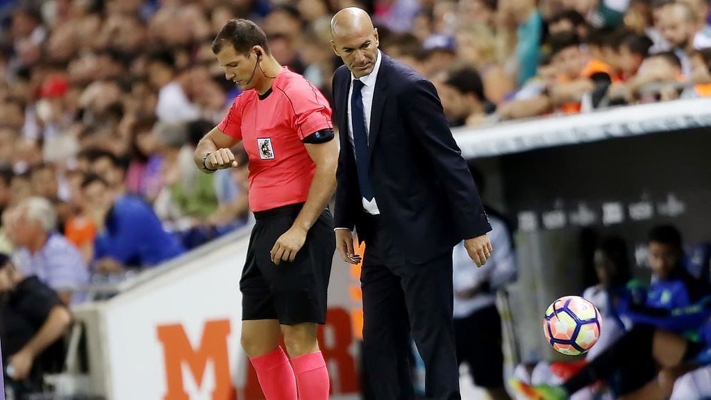 Joukkueensa 16 peräkkäiseen liigapelin voittoon johdattanut Zinedine Zidane.