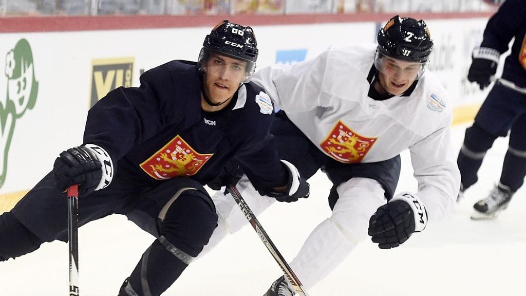 Teuvo Teräväinen ja Jyrki Jokipakka ovat nousemassa pelaavaan kokoonpanoon