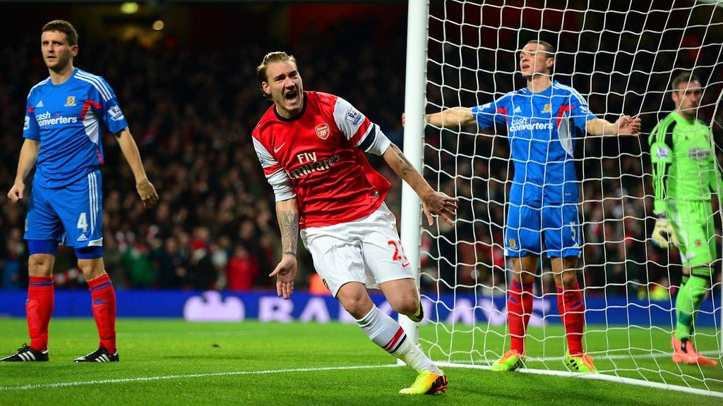 Nicklas Bendtner tuuletti Arsenal-väreissä 2013