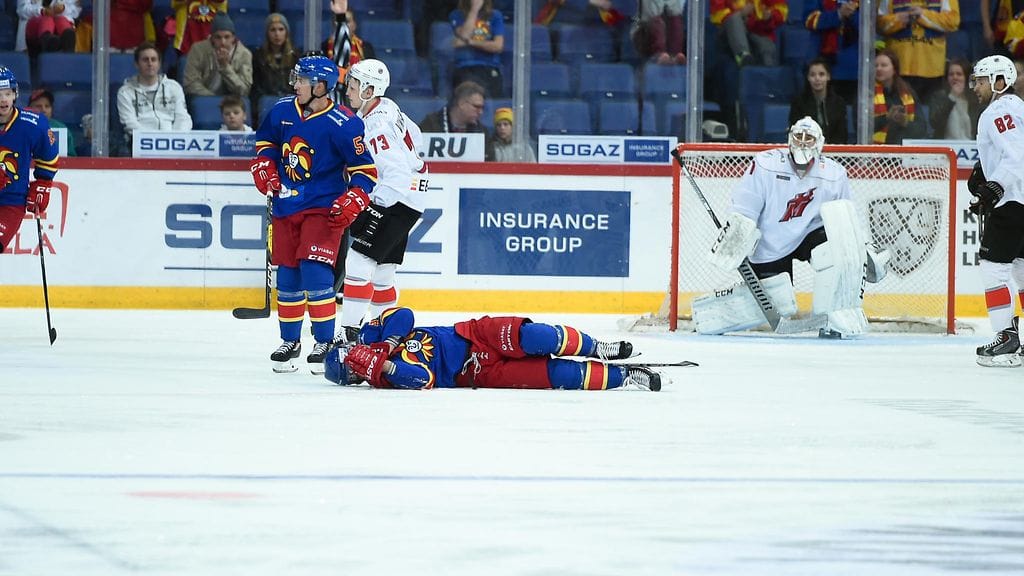 Pekka Jormakka sai rajun iskun pään seudulle.