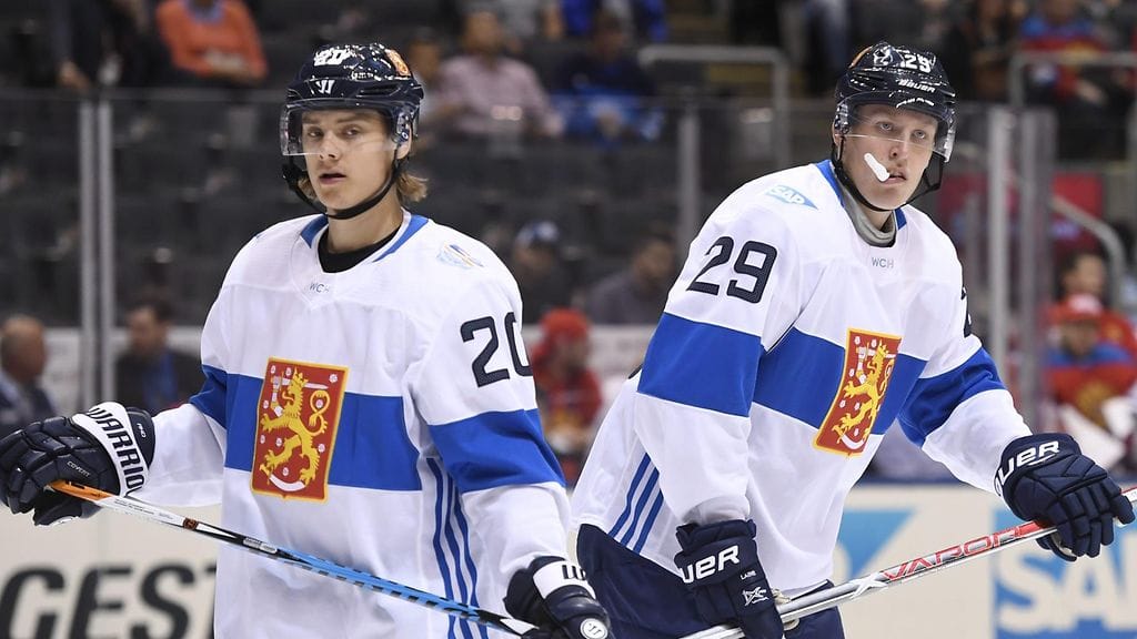 Sebastian Aho ja Patrik Laine pelasivat World Cupissa samassa ketjussa.