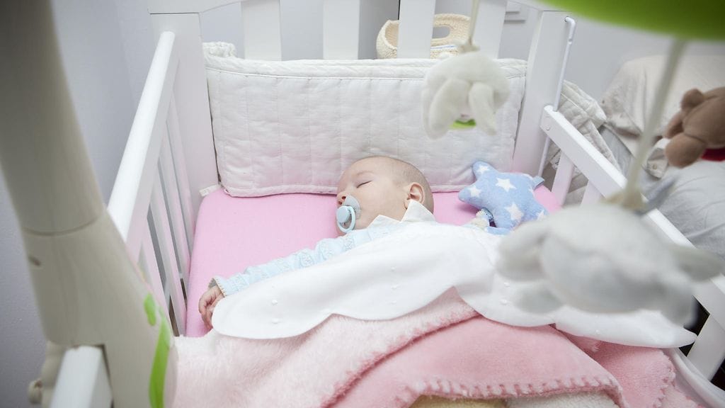 pinnasänky vauva pehmuste