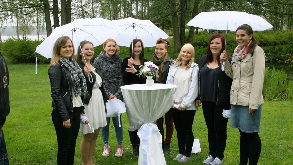 Teron ehdokkaat Anna-Maria., Linda-Juulia, Johanna, Janna, Milka, Henni, Minna ja Inka