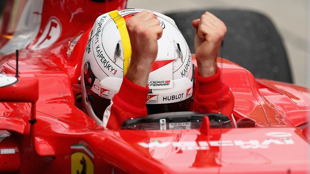 Sebastian Vettel ja voittotuuletus Malesiassa