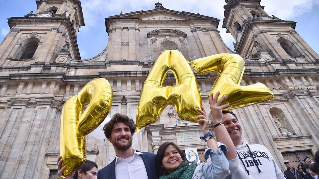 Kolumbiassa juhlittiin rauhansopimuksen allekirjoittamista.