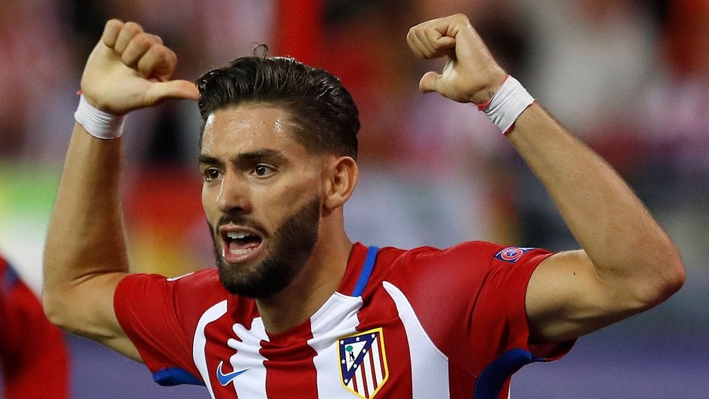 Yannick Carrasco upotti voittomaalin Bayernin verkkoon.