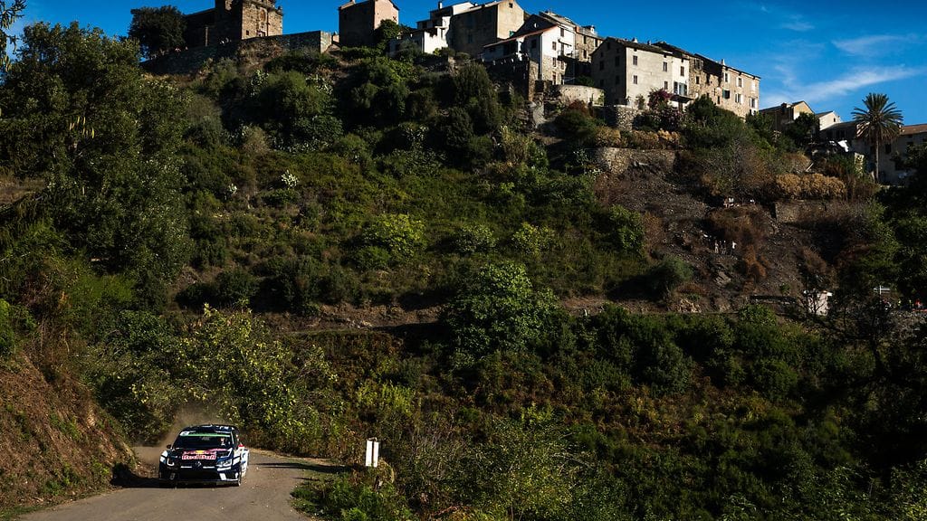 Jari-Matti Latvala shakedownissa Korsikalla