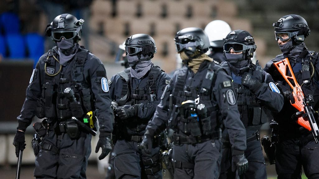 Poliisi, stadin derby 2016