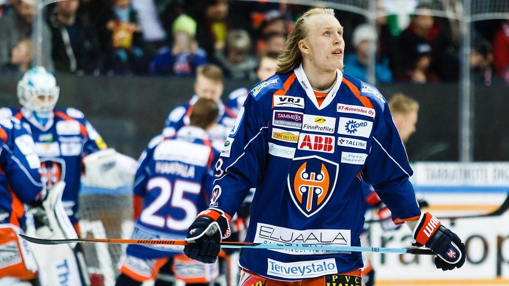 Patrik Laine villitsi Tappara-fanit viime keväänä. Tuloksena oli mestaruus.