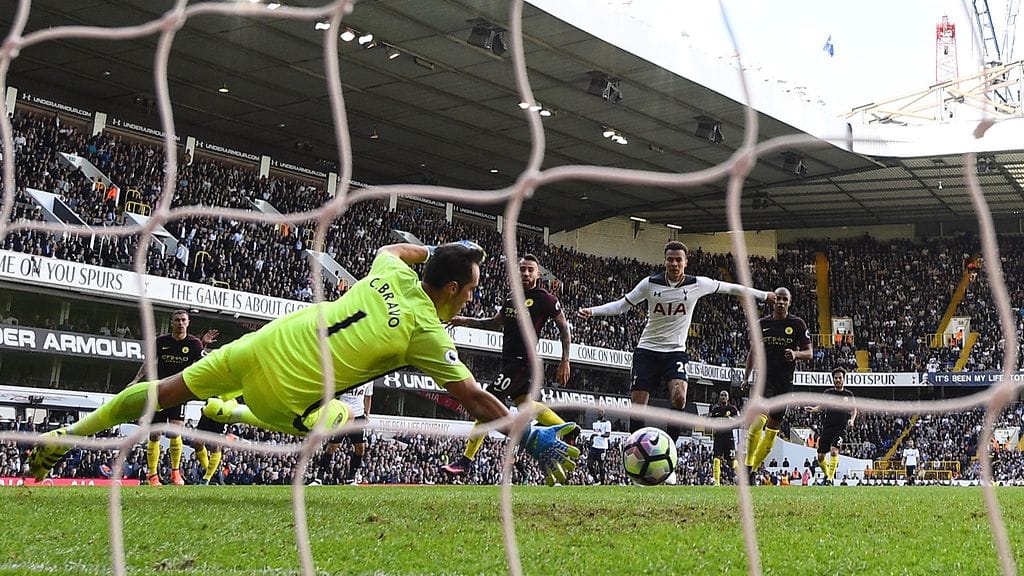 Dele Alli iski Tottenhamin 2-0-maalin.