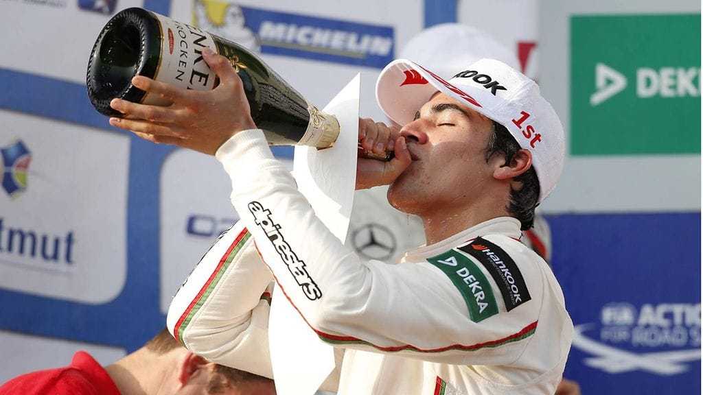 Lance Stroll ottaa voittohuikkaa Imolassa.