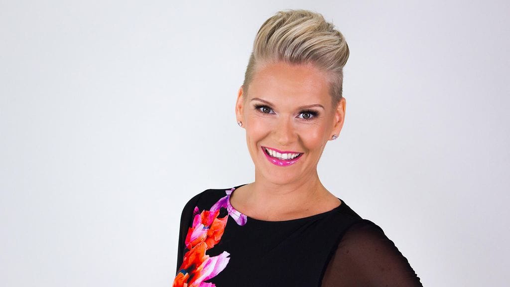 Roosa nauha -illan promokuvauksissa Sohlbergilla oli vielä hiukset päässä.