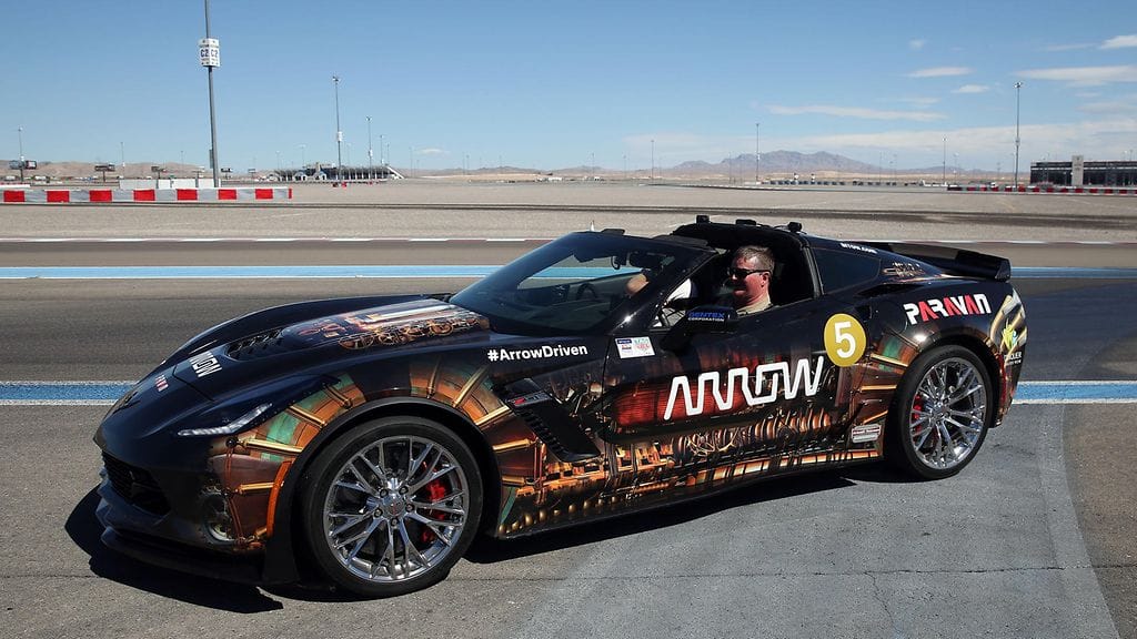 Sam Schmidtin Corvette Stingray Z06:n muokkaamisesta vastasi Arrow Electronics.