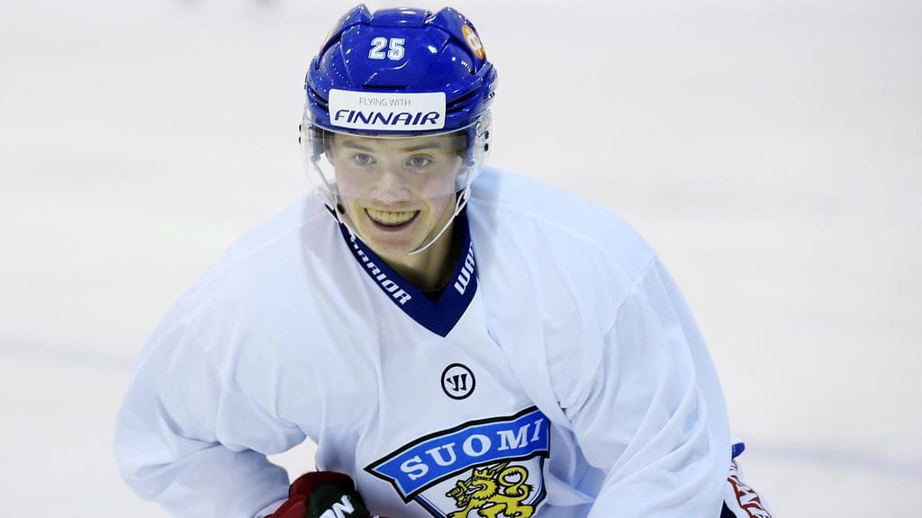 Artturi Lehkonen on tuttu näky myös Leijonista.